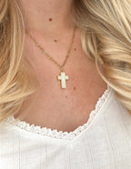 Gold Christian Jewelry Necklace with Cross Pendant for Faith-Inspired Style