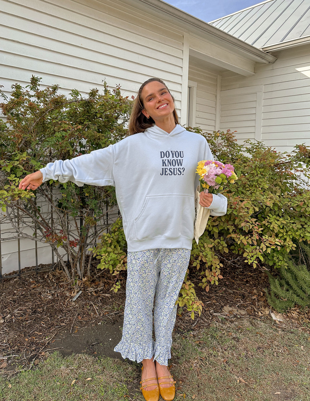 Light Blue Christian Hoodie with 'Do You Know Jesus?' Text for Faith-Inspired Fashion